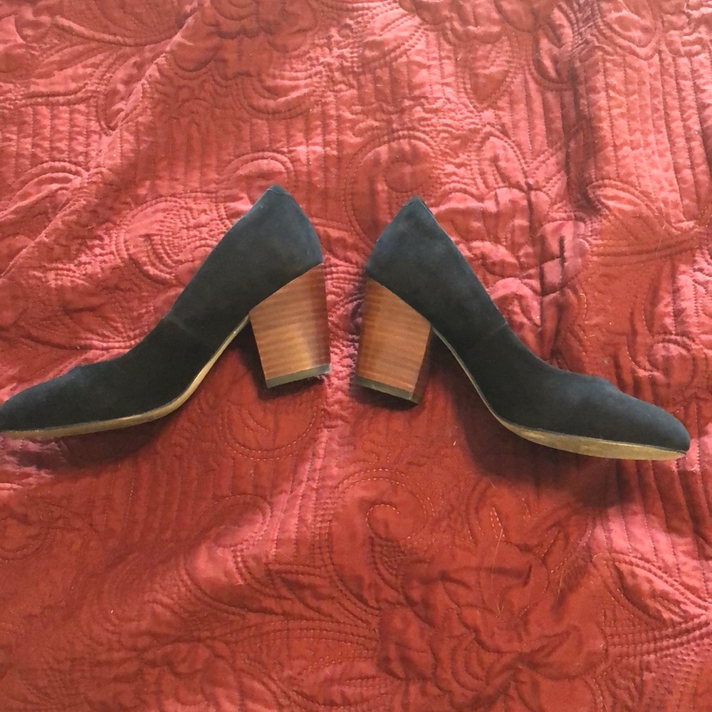 Basic Black Pump Heels - image 2